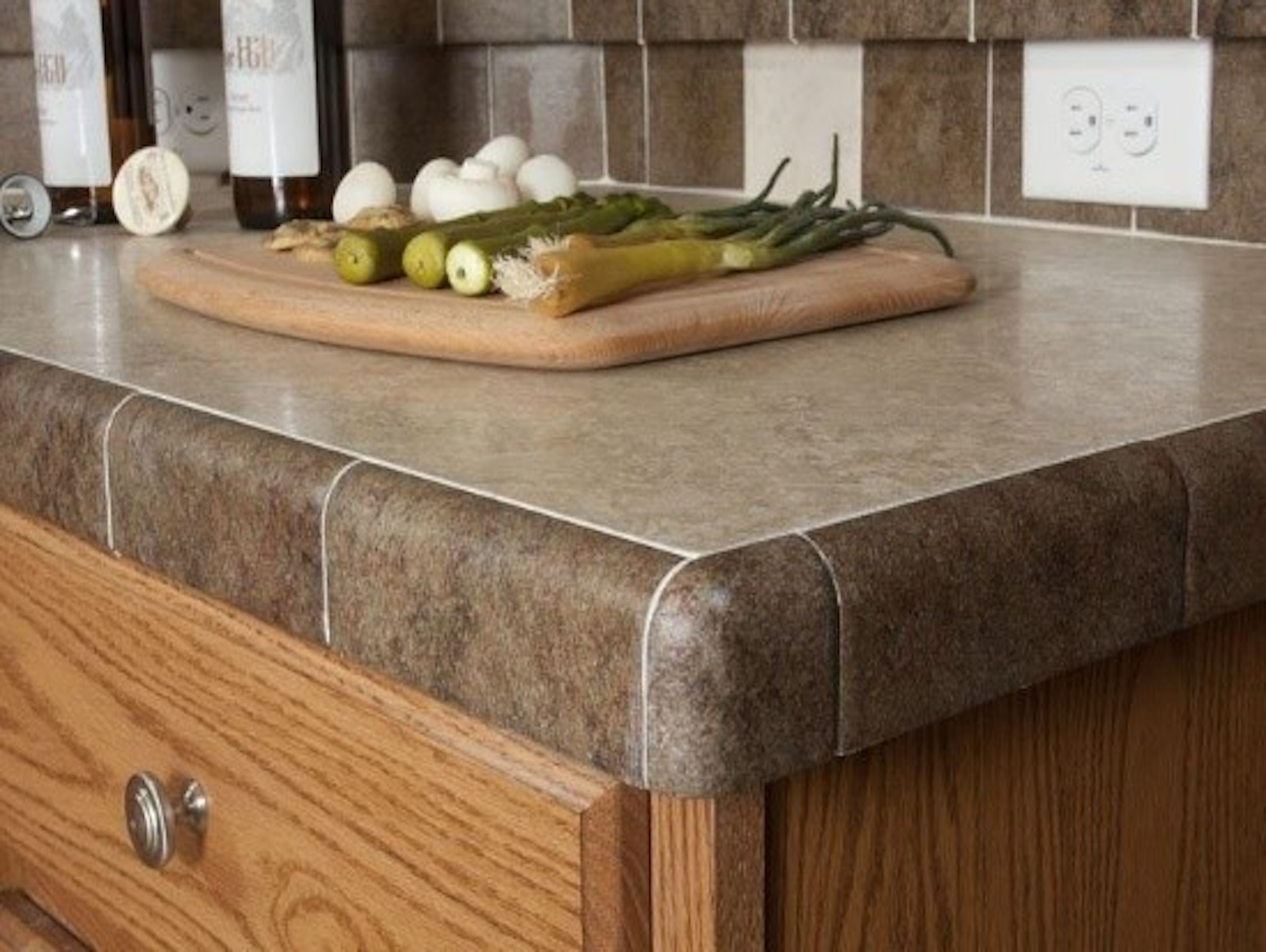 Ceramic tile