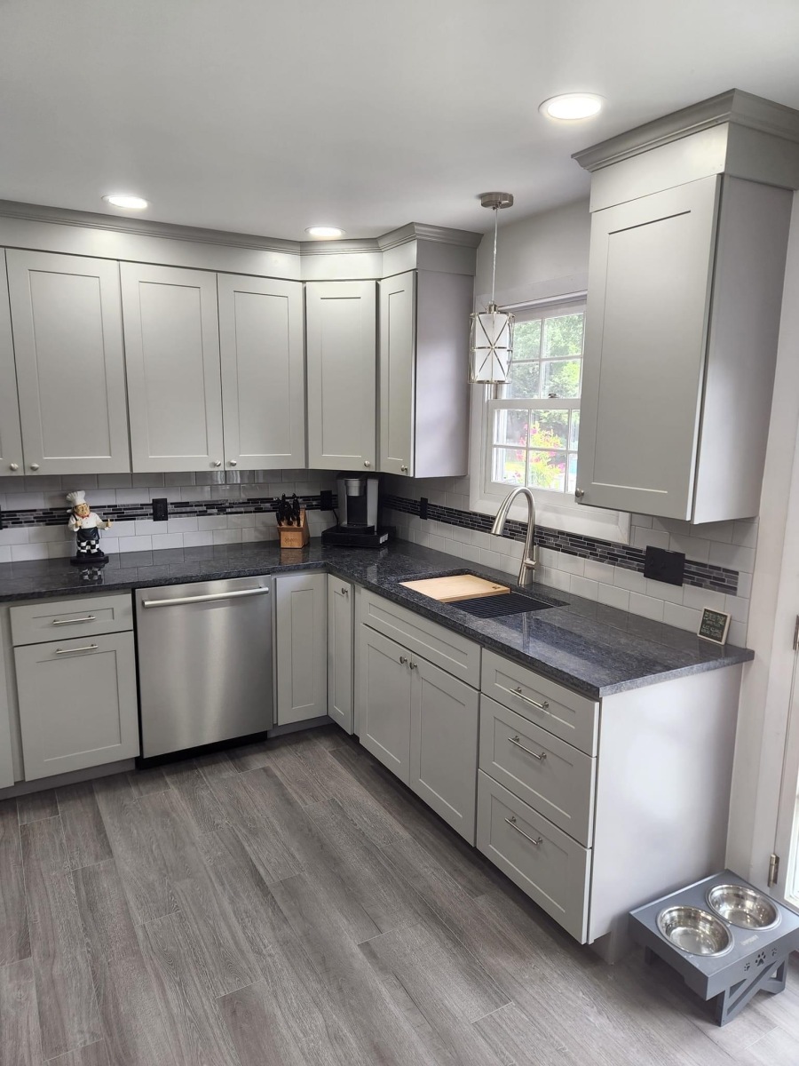 Kitchen remodel with modern design