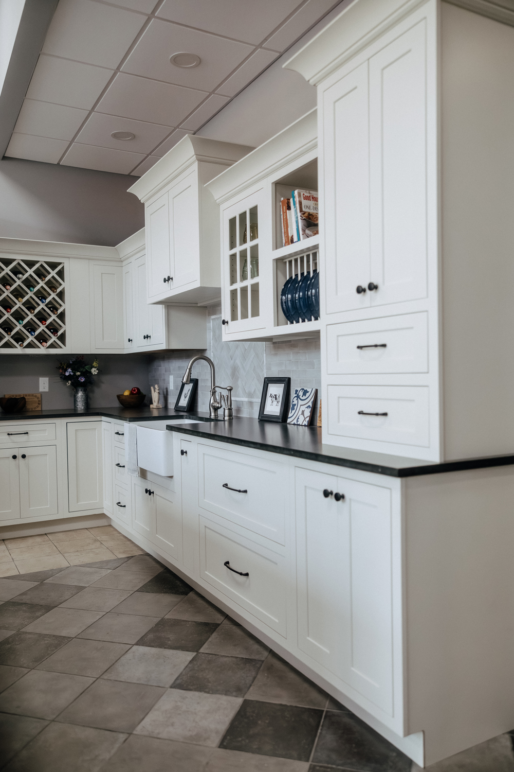 Kitchen remodel showcasing different hardware options